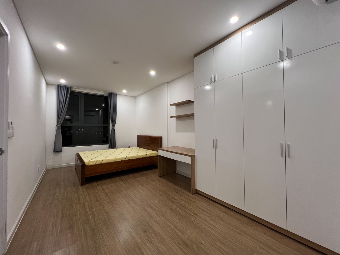 cho-thue-can-ho-2pn-thu-thiem-dragon